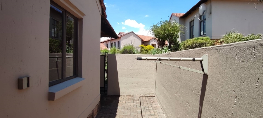 2 Bedroom Property for Sale in Xanadu Eco Park North West